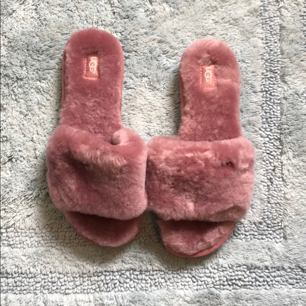 Ugg slides
